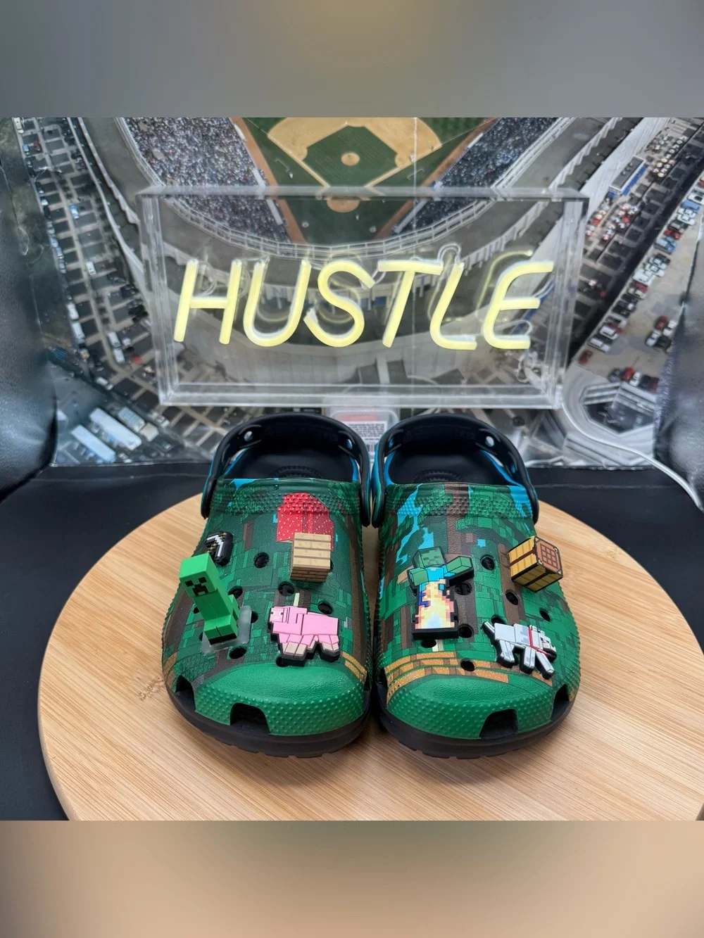 Minecraft x Crocs Classic Clog Green / Multicolor Kids Size J3